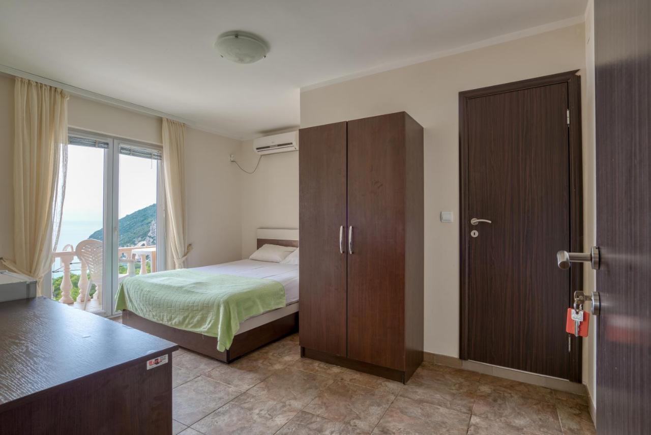 Apartmani Bronhi Sutomore Buitenkant foto