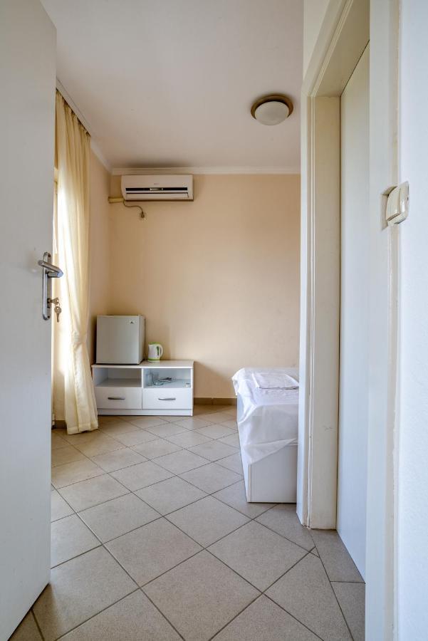 Apartmani Bronhi Sutomore Buitenkant foto
