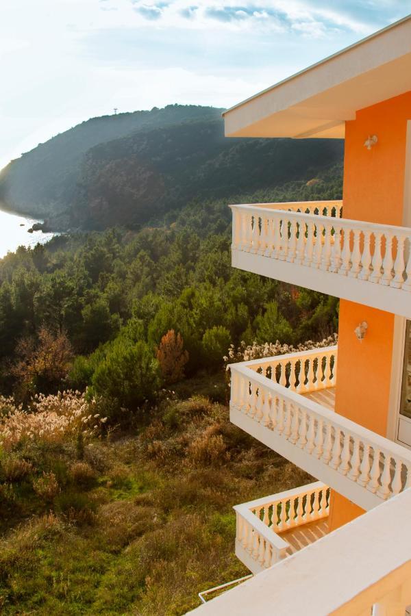 Apartmani Bronhi Sutomore Buitenkant foto